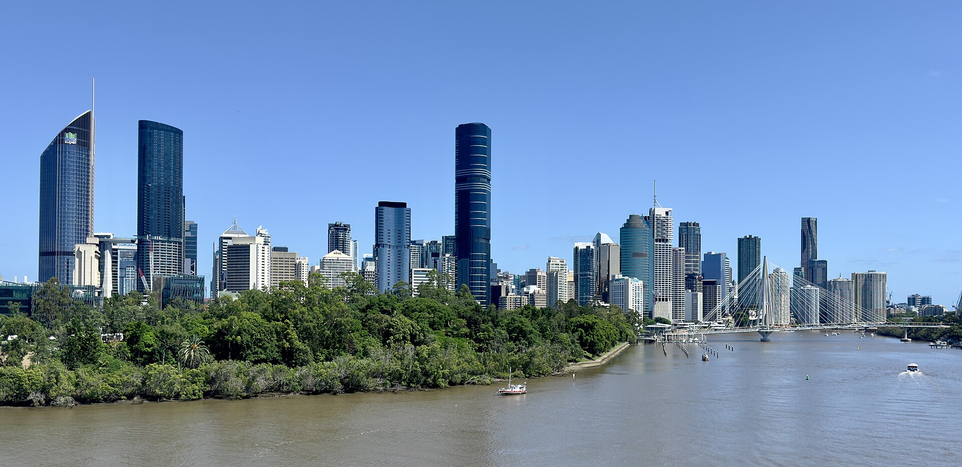 Brisbane (BNE) — bandara internasional, photo via Wikimedia Commons (Wikipedia summary)